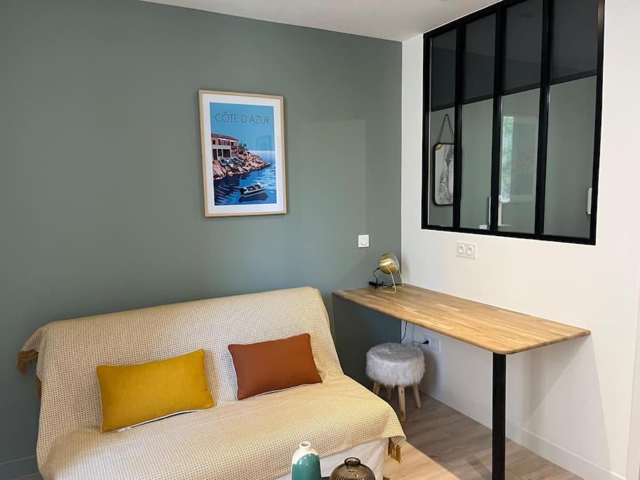Apartamento Cocon Ecusson Montpellier Exterior foto